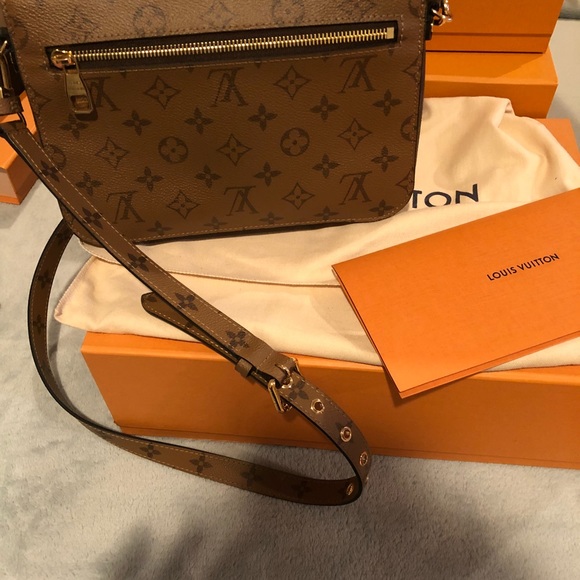 ✨ Stunning Pochette Metis Reversible Color ✨ - Picture 4 of 9